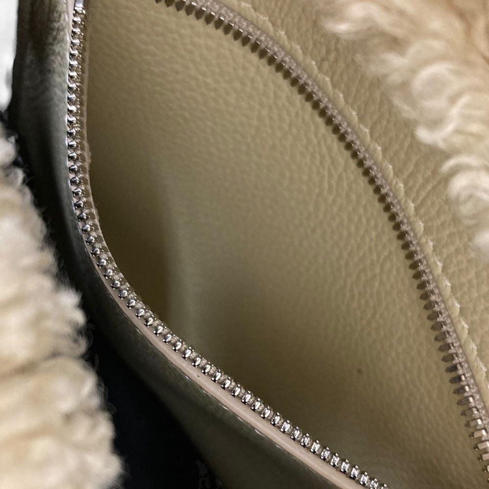 Balenciaga Beige Tote Bag - Picture 5 of 5